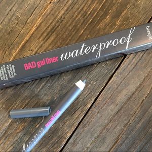 Benefit BAD gal liner - Waterproof - Charcoal
